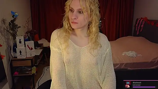 Snapshot of Lori_Myaf chatting on 19, 12, 2024 Lori Myaf online show from 19, 12, 2024