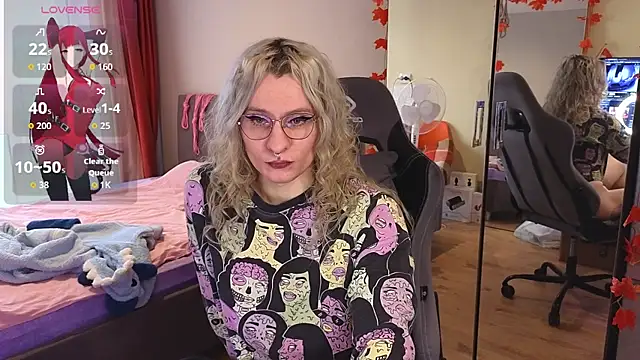 Snapshot of Lori_Myaf chatting on 24, 9, 2025 Lori Myaf online show from 24, 9, 2025