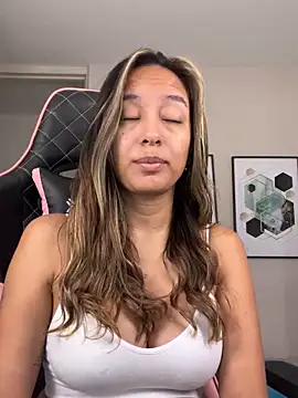 DianaHopson online show from 4, 10, 2025