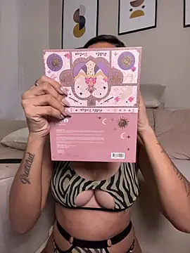 DianaHopson online show from 25, 3, 2026