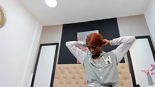 Shanelle   online show from 6, 3, 2025