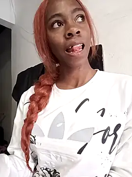 Shanelle   online show from 27, 10, 2025