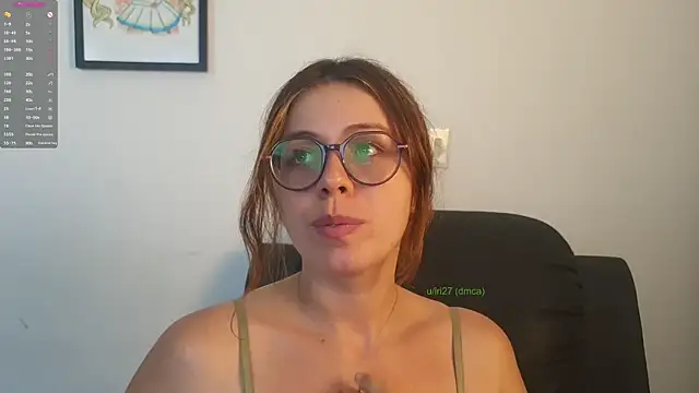 Snapshot of irinasweet27 chatting on 18, 1, 2025 irinasweet27 online show from 18, 1, 2025