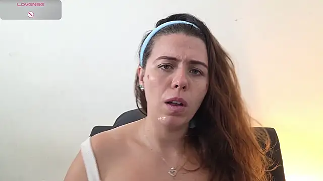 Snapshot of irinasweet27 chatting on 15, 9, 2025 irinasweet27 online show from 15, 9, 2025