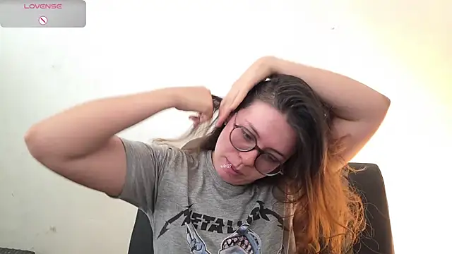 Snapshot of irinasweet27 chatting on 16, 9, 2025 irinasweet27 online show from 16, 9, 2025