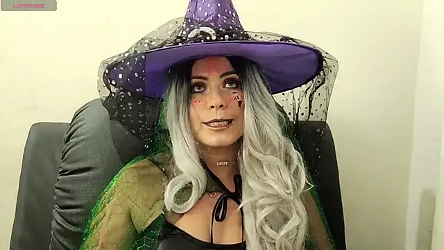 Snapshot of irinasweet27 chatting on 31, 10, 2025 irinasweet27 online show from 31, 10, 2025