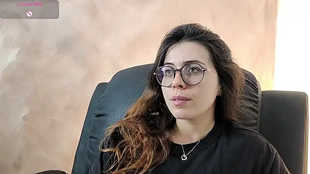 Snapshot of irinasweet27 chatting on 28, 11, 2025 irinasweet27 online show from 28, 11, 2025