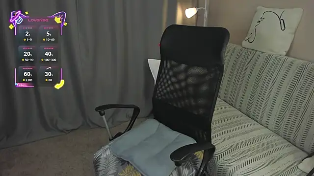 Alice hailey  online show from 26, 10, 2025