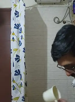 surfer fun29 online show from 15, 12, 2024