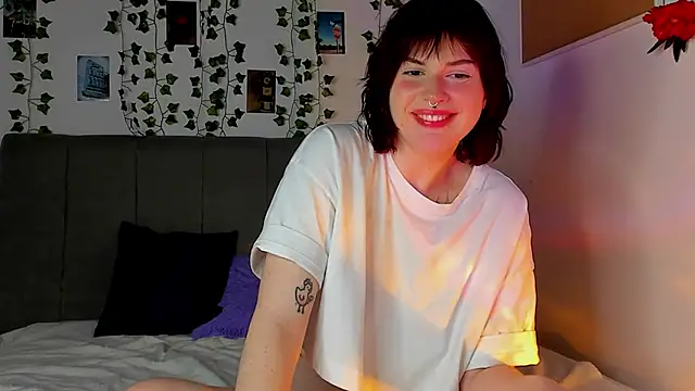 Snapshot of miss_Lizzy chatting on 6, 12, 2024 miss Lizzy online show from 6, 12, 2024