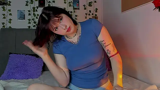Snapshot of miss_Lizzy chatting on 23, 12, 2024 miss Lizzy online show from 23, 12, 2024