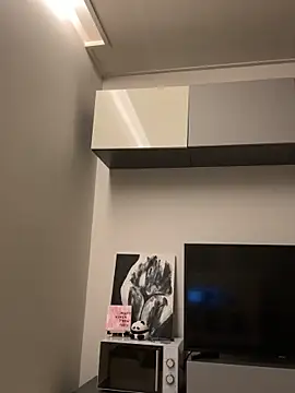 Angela Fosterr online show from 16, 10, 2025