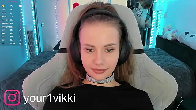 Snapshot of Vikki_Cheese chatting on 28, 2, 2025 Vikki Cheese online show from 28, 2, 2025