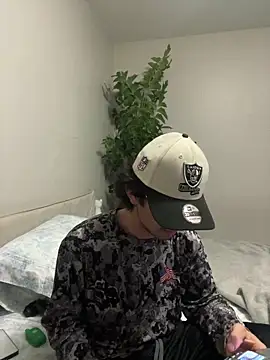 demonslayerr999 online show from 27, 2, 2025