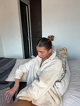 Ameellie online show from 7, 2, 2025