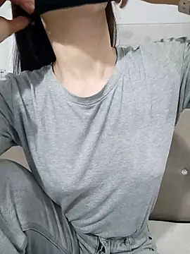 I AM NOT A SLUT online show from 11, 11, 2025