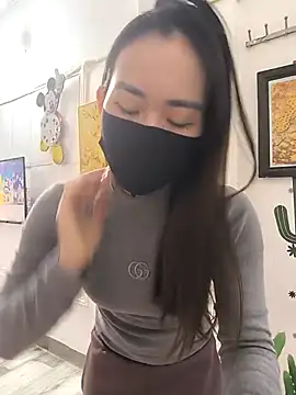 I AM NOT A SLUT online show from 2, 2, 2026