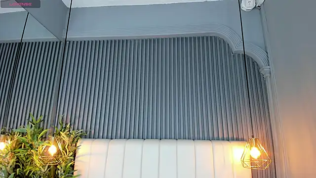 SaraRiley online show from 24, 11, 2025