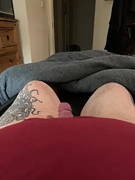 Snapshot of chatting on 5, 1, 2026 online show from 5, 1, 2026