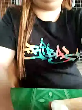 Snapshot of bangMywetmaturedcunt chatting on 3, 1, 2025 bangMywetmaturedcunt online show from 3, 1, 2025
