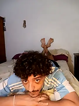 Snapshot of Juanigato chatting on 11, 11, 2025 Juanigato online show from 11, 11, 2025