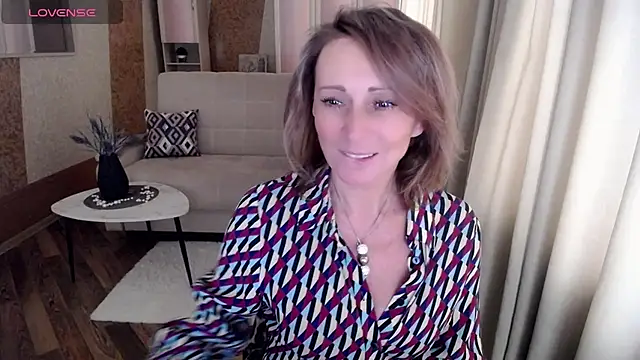 HornyMilf 777 online show from 27, 1, 2025