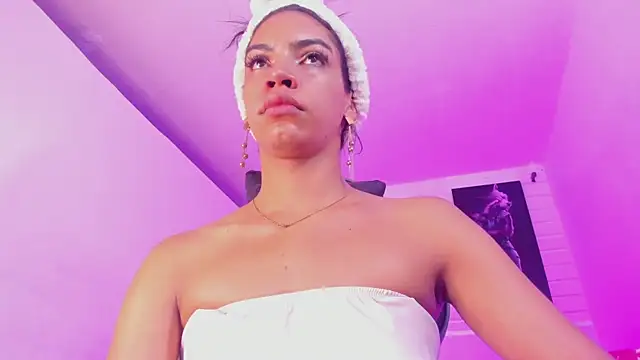 Alahia Rodriguez online show from 17, 11, 2025