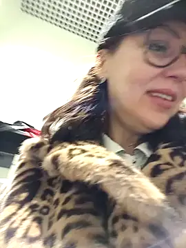 Snapshot of Ulyana72882 chatting on 17, 12, 2024 Ulyana72882 online show from 17, 12, 2024