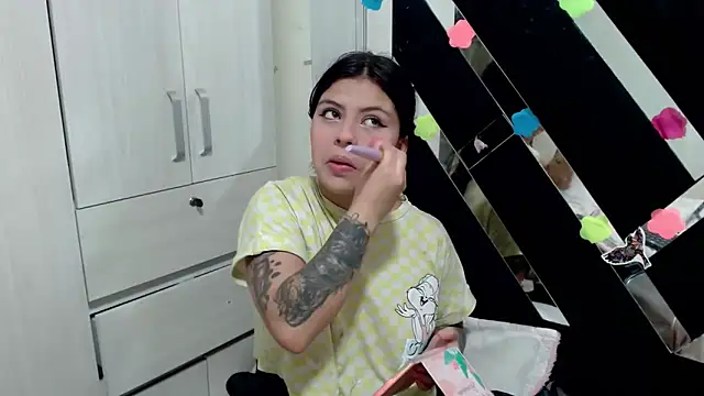 katery wok11 online show from 13, 11, 2025