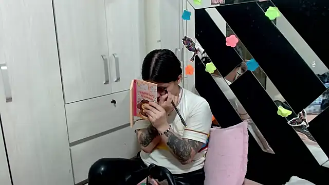 katery wok11 online show from 10, 3, 2026