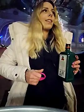 Snapshot of Mia_Railey chatting on 13, 12, 2024 Mia Railey online show from 13, 12, 2024