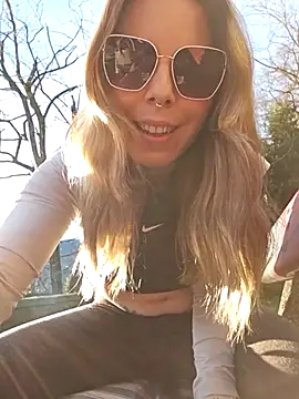 Snapshot of Mia_Railey chatting on 26, 2, 2025 Mia Railey online show from 26, 2, 2025