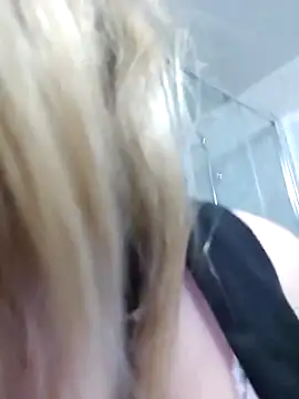 Snapshot of Mia_Railey chatting on 10, 3, 2025 Mia Railey online show from 10, 3, 2025