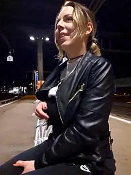 Snapshot of Mia_Railey chatting on 18, 3, 2025 Mia Railey online show from 18, 3, 2025