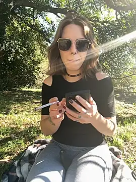 Snapshot of Mia_Railey chatting on 24, 10, 2025 Mia Railey online show from 24, 10, 2025