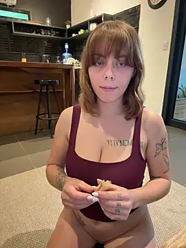 Mia Railey online show from 7, 6, 2026