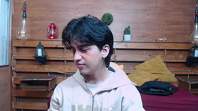 Snapshot of alex_477 chatting on 19, 11, 2025 alex 477 online show from 19, 11, 2025