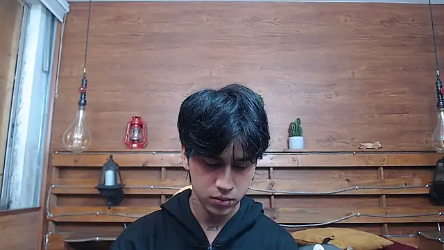 Snapshot of alex_477 chatting on 22, 11, 2025 alex 477 online show from 22, 11, 2025