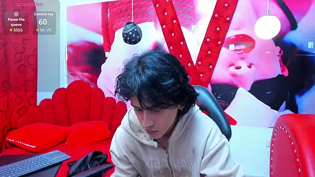 Snapshot of alex_477 chatting on 4, 7, 2026 alex 477 online show from 4, 7, 2026