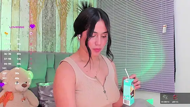 Gigi-bom online show from 28, 1, 2025