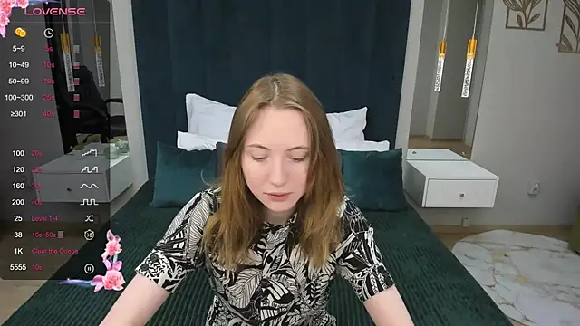 Cowell Adelina online show from 25, 1, 2025