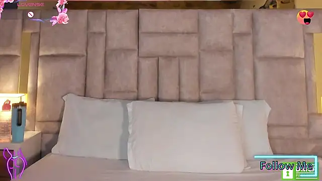 Miss Abigail  online show from 24, 2, 2025