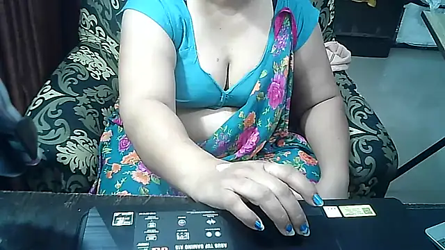 Snapshot of Punambhabisexy chatting on 31, 10, 2025 Punambhabisexy online show from 31, 10, 2025