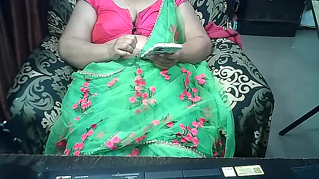Snapshot of Punambhabisexy chatting on 2, 12, 2025 Punambhabisexy online show from 2, 12, 2025