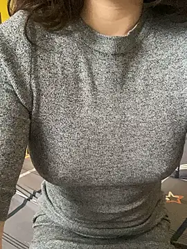 Snapshot of Ruby_bear chatting on 2, 2, 2025 Ruby bear online show from 2, 2, 2025