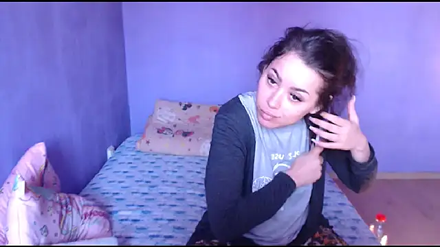 LovelyJulliette online show from 5, 3, 2025