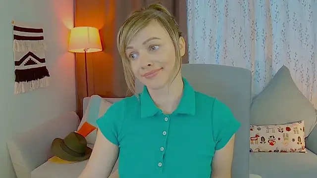 NandiSmile online show from 24, 9, 2025