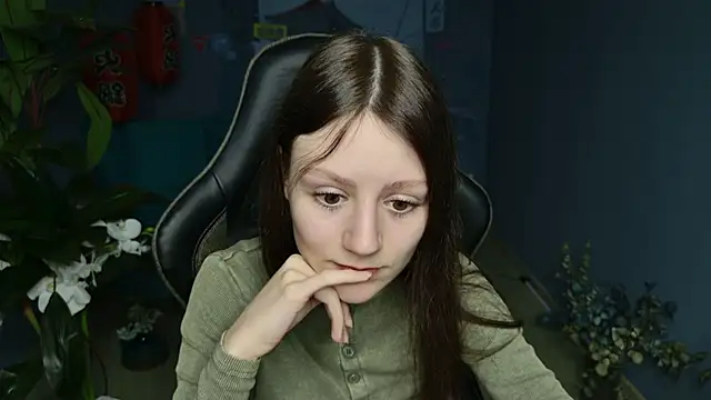 VeliraBraitberg online show from 8, 2, 2025