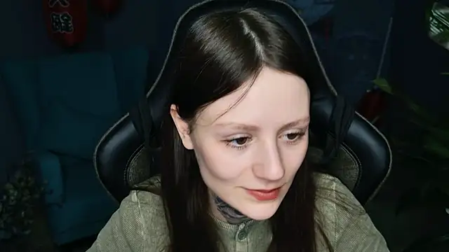 VeliraBraitberg online show from 5, 3, 2025