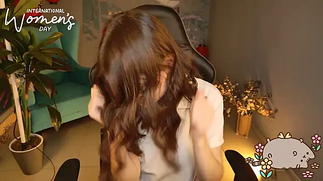 VeliraBraitberg online show from 8, 3, 2025